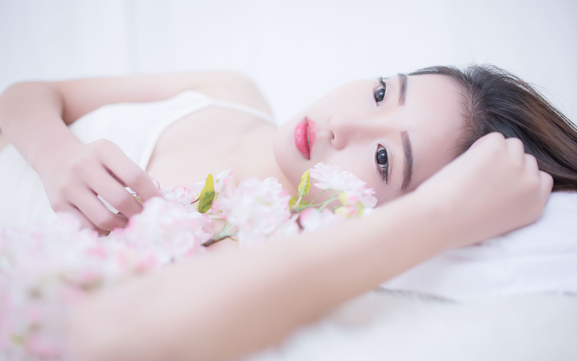 提前35天破千亿件，快递“提速”传递哪些信号？